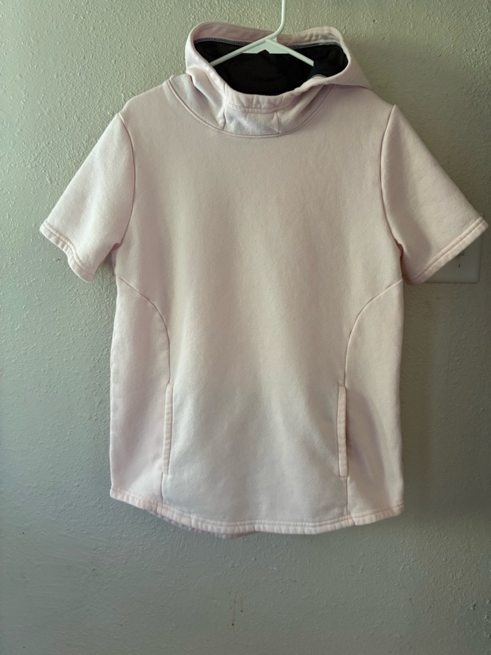 Under Armour Short Sleeve Hooded Pullover Sweatshirt